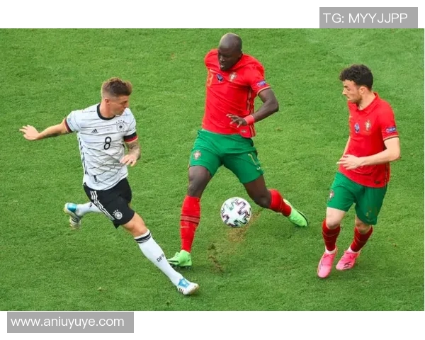 桑托斯与新奥里对决前瞻分析双方阵容及战术布局探讨